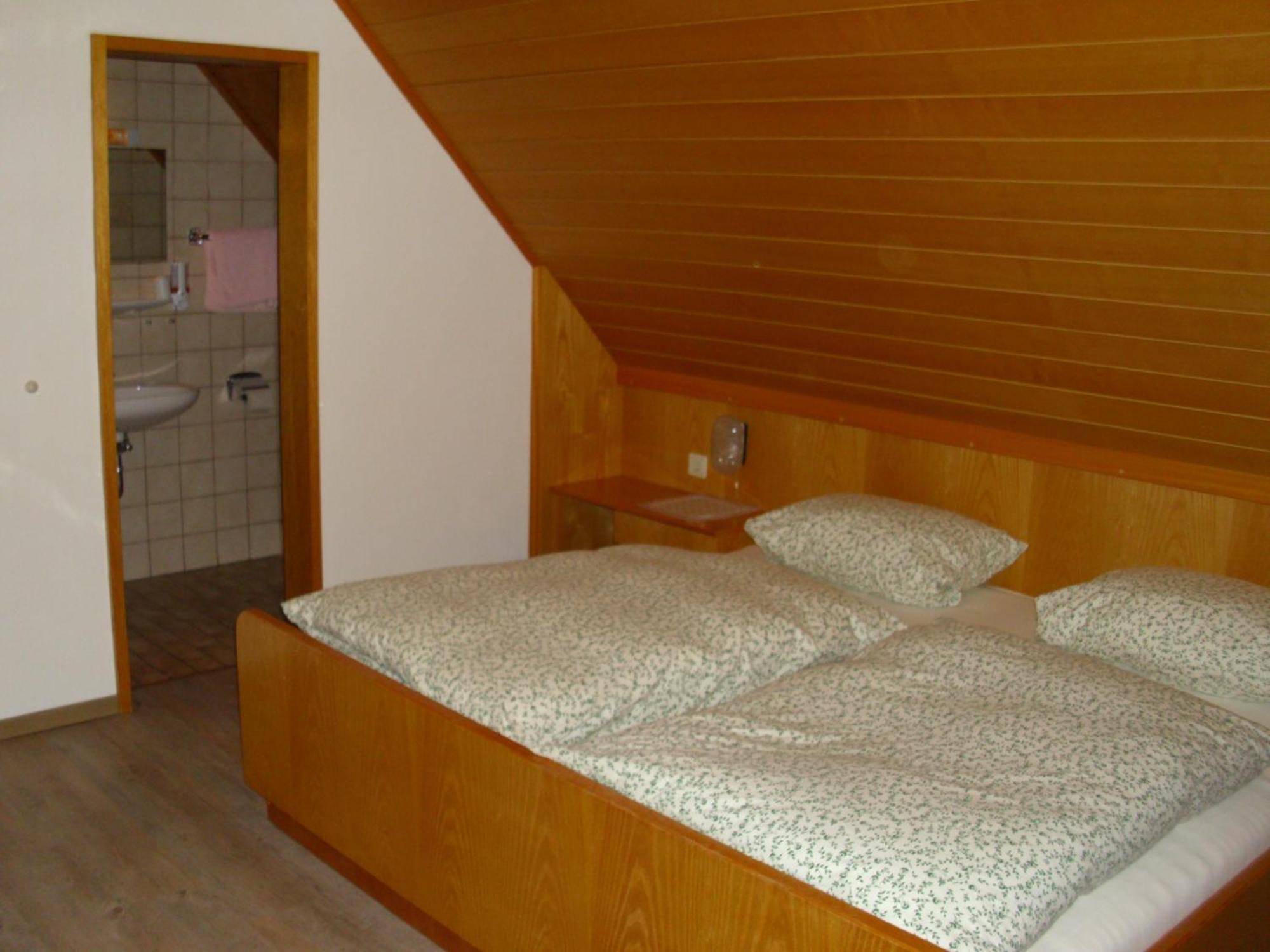 Gasthof Zur Frohen Einkehr Reichardsroth Rum bild